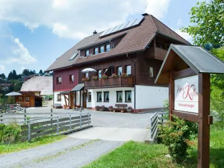 Ferienwohnungen im Haus Keller im Schwarzwald, ideal für Urlaub und Erholung.
